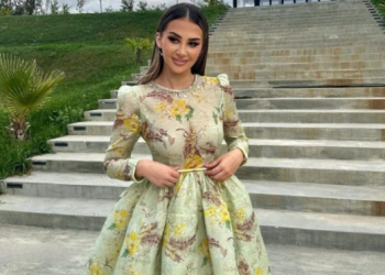 Lajmet për shtatëzani, Kiara Titon e tradhëton veshja, i shfaqet barku i rrumbullakosur