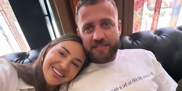 Nuk do ta besoni, por ky është reagimi i Kiara Titos pas lajmeve se është shtatzënë dhe pret një vajzë