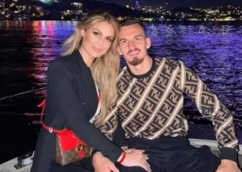 Flet shoqja e Vesës: Jam ndier e obliguar të dal dhe ta tregoj të vërtetën