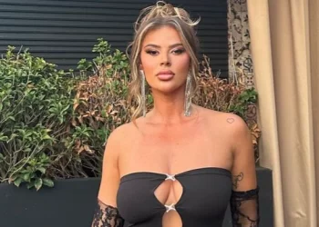 Santiana e revoltuar “Femra e fortë nuk duhet me jap vetën dhe moralin e saj, për asgjë në botë”