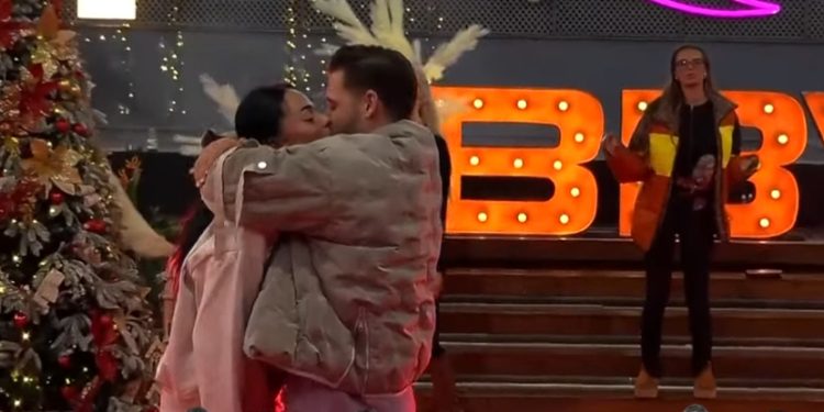 Ndodhi çasti i shumëpritur, Kaderi e puth Lumbardhin