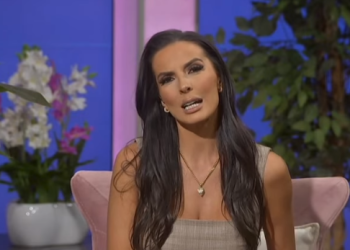 Nëse kini ndërmend te bëni ndërhyrje në fytyre, do të hiqni dorë pasi ta shihni njëherë Blerona Zeqirin (FOTO)