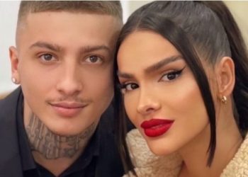 Fero zbulon si e ka marrëdhënien me të bijën