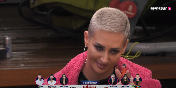 E quajti “abuzuese të alkoolit”, Miss Rose – Ganiut: Do të pres jashtë me burrin tim (VIDEO)