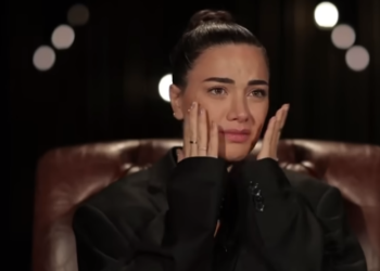 Pasi u nda me Ledrin e mbeti vetëm me vajzën, Sara tregon se ka marrë një vendim të rëndësishëm për jetën