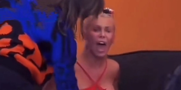 Degradon debati në Big Brother VIP Kosova, Edona gjuan me shishe Shqipen