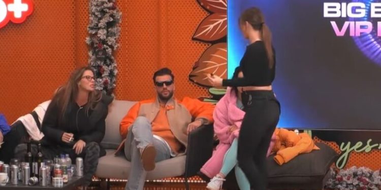 Eskalon debati në Big Brother- Santiana i thotë Shqipes femër me probleme mendore, kjo ia kthen se “shitet për 200 mijë euro”