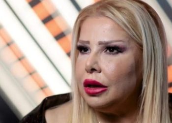 Nuk do ta besoni se si dukej astrologia Meri Shehu para operacioneve plastike