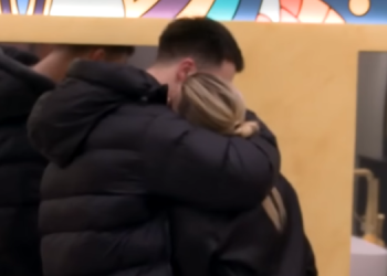 Meritoni dhe Rike mes puthjesh dhe përqafimesh, nuk i ndahen njëri-tjetrit