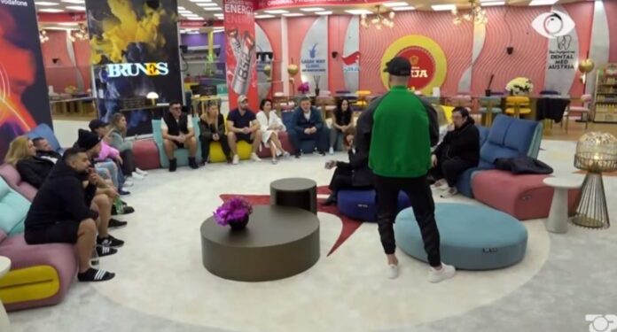 Ish regjisori i Big Brother i zbulon të fshehtat, tregon si produksioni vendos çfarë do të ndodhë përmes dhomës së rrëfimit!
