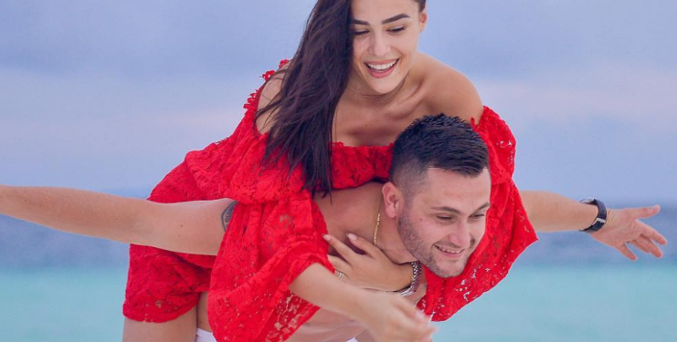 Besi konfirmon ndarjen nga Xhensila