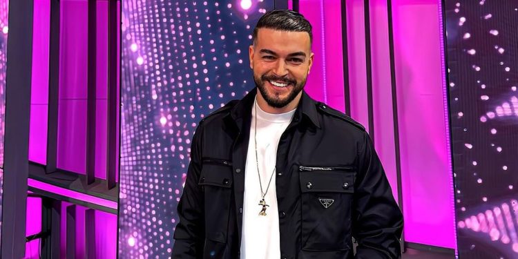 Fation Kuqari mbjell flokët dhe bënë botox