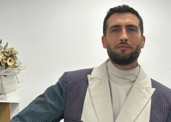 Alaudini sjell pamje nga përgatitja e skenes së finales së madhe të Big Brother Vip Kosova