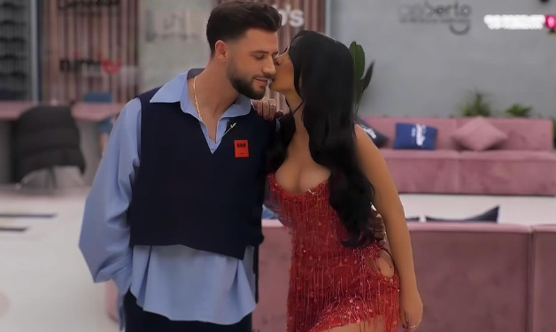 Kaderi feston ditëlindjen, Vëllai i Madh dhe Lumbardhi i bën surprizen mahnitëse