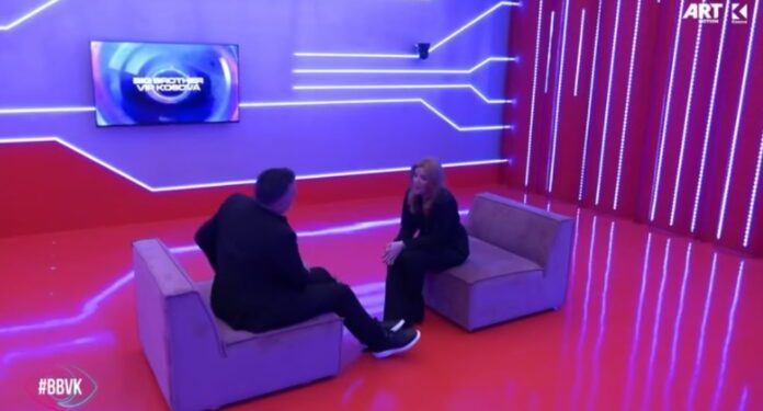 Buci surprizohet nga motra dhe mbesa e tij, ky është informacioni nga jashte që i dha e motra