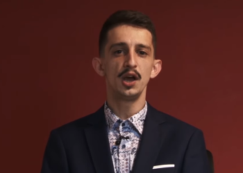 Gani Gërmia sfidon produksionin, jo në Prime por i pret fansat në TikTok fiks në 21:00