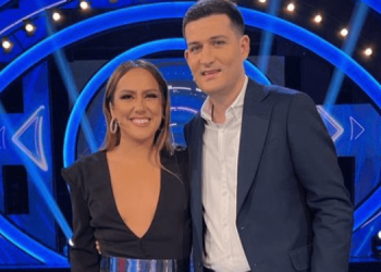 Bëhet virale videoja kur bashkëshorti i Arbanes zbuloi se Arbër Hajderi merr informata nga regjia përmes orës inteligjente