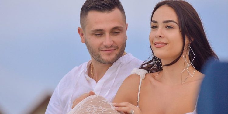 Aludohet se u divorcua nga Bes Kallaku, Xhensila Myrtezaj bën daljen e parë në publik pas lajmit: DEL VIDEO