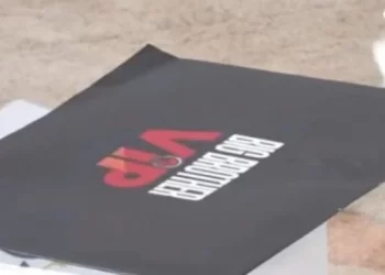 Njё tjetёr Zarf i Zi nё shtёpinё e BBVA 3