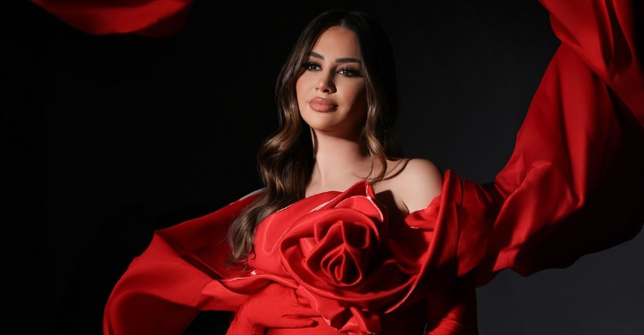 Kiara realizon fotosesionin e shtatzënisë, është bërë për ta “prekur hundën” që mos t’i bini mësysh