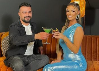 Santiana merr propozim për fejesë nga i dashuri?