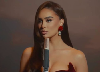 Xhensila Myrtezaj nis procedurat e divorcit dhe largohet nga Shqipëria