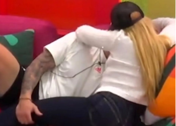 Më në fund, ndodh puthja e parë e vërtetë mes Romeos dhe Heidit (Video)