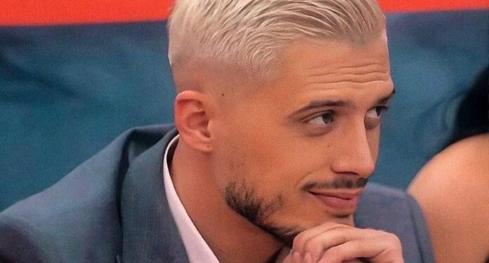 Dalin fotot e Bardhit para operacioneve plastike, dukej komplet ndryshe