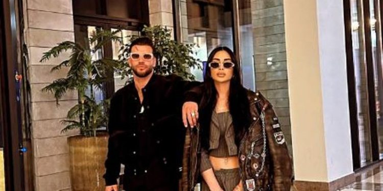 Kaderi e Lumi fotografohen të veshur me shumë stil, kaq bukur po duken krahë njëri-tjetrit