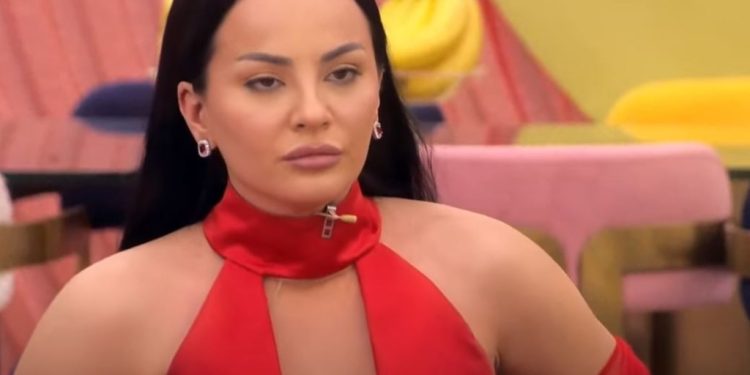 Sara merrë informacion nga jashtë, shokohet kur lexon së çfarë shkruhet për të jashtë BBVA