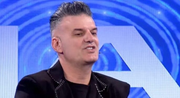 Erdhi të punoj si opinionist, por Bledi gjen fatin e jetёs nё Kosovё