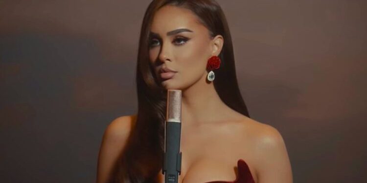 Si rrallëherë Xhensila zbulon portretin e dashurisё së saj