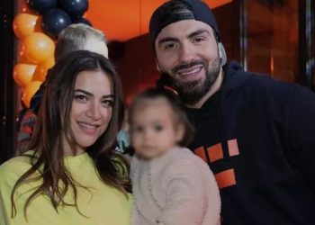 “Mos i besoni askujt!”- Sara Hoxha ‘thumbon’ publikisht Ledrin