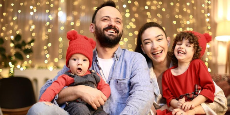 Nuk i kushtoi vёmendje fare Jonida Vokshit mbreme?! Nuk do i besoni syve ꞔfarё po bёnte bashkёshorti i saj gjatё finales sё madhe