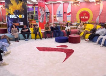 Ҁfarё po ndodhё? Njё tjetёr zarf nё shtёpinё e BBVA 3