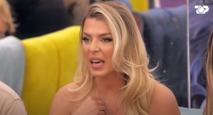 Trishtuese, kështu dukej Rike Roci para operacioneve plastike