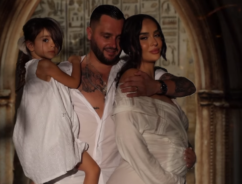 Pas ndarjen nga Xhensila, ja kush po e ‘ngushëllon’ Bes Kallakun