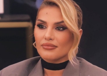 E dëgjuat edhe ju? “Qaj, qaj”, produksioni nxiti vajzën e Ilnisës gjatë telefonatës së djeshme (Video)