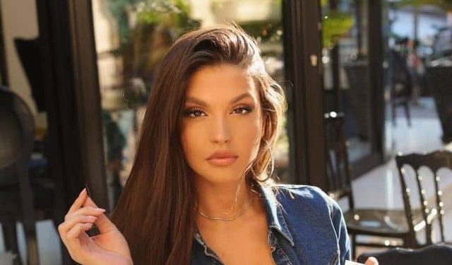 Oriola Marashi sjell foto provokuese