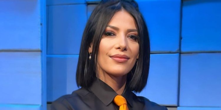 Ledjona i përgjigjet ish- bashkëshortit: Vajza vendos vetë, e kam ndjekur me…