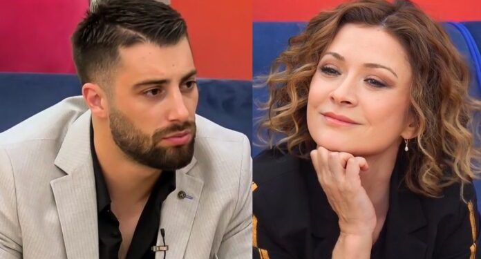 Pasi Meritoni deklaroi se nuk e ka takuar djalin e tij për shkak të vizës, Egla e “vë me shpatulla për muri”