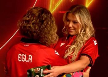 “E ke menduar ndonjëherë të adoptosh fëmijë?”/ Ja si i përgjigjet Egla pyetjes së Rikes