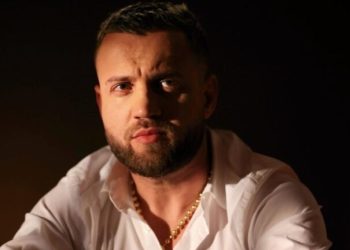 Luizi vije nga Tirana në Prishtinë për ta takuar ish banoren seksi të BBVK-së