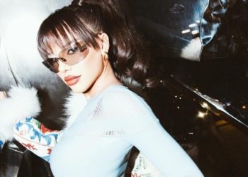 Tayna më sheh e s’më flet”, këngëtarja tregon çfarë ka ndodhur mes tyre