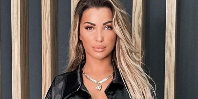 Roza Lati: Kur humba virgjërinë, mami më bleu tortë