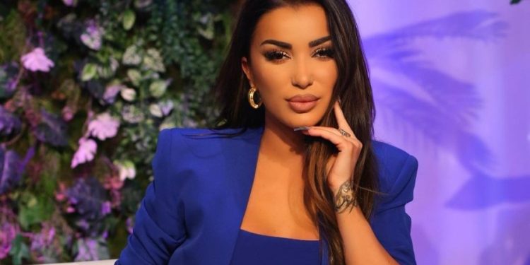 Roza Lati: Qenin që ka ngordhur e kam groposur me duart e mia