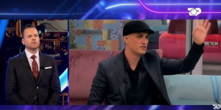 Ledjoni i ashpër me Jetmirin: Kur ishe jashtë rrije 5 sahat duke komentuar