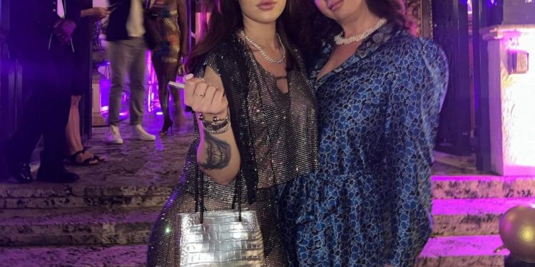 As dhuna dhe as tradhtia, aktorja Julia Ilirjani tregon arsyen e ndarjes nga babai i vajzës