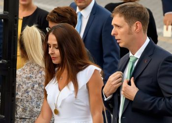 Publikohet videoja e rrahjes, britma dhe dhunë mes Leka Zogut dhe Elia Zaharias