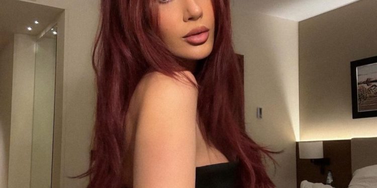 Bora Zemani siç nuk e kemi parë ndonjëherë, ja emisioni i ri i moderatores